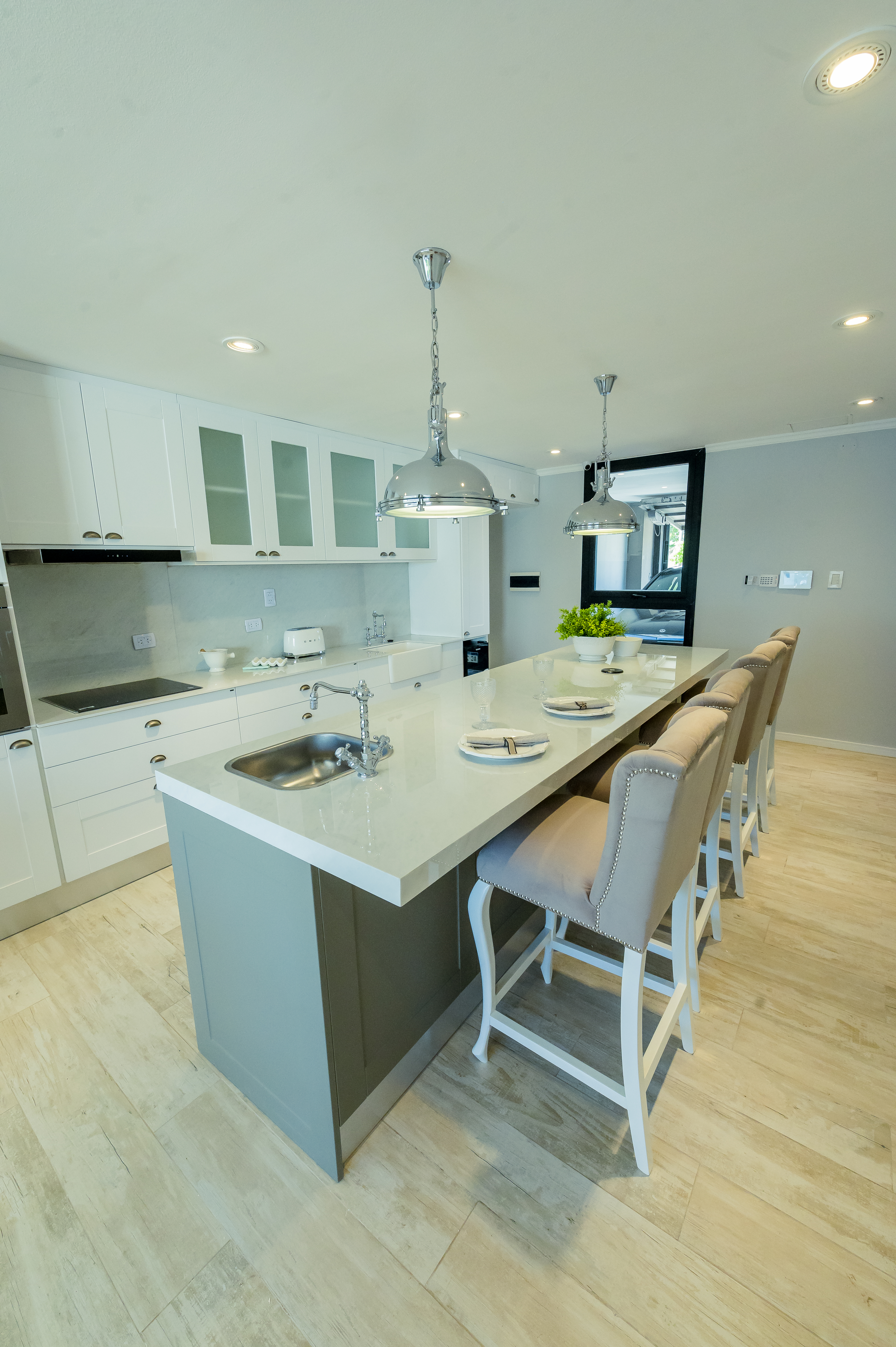 Colonia · Reno Life · PVC blanco texturado
