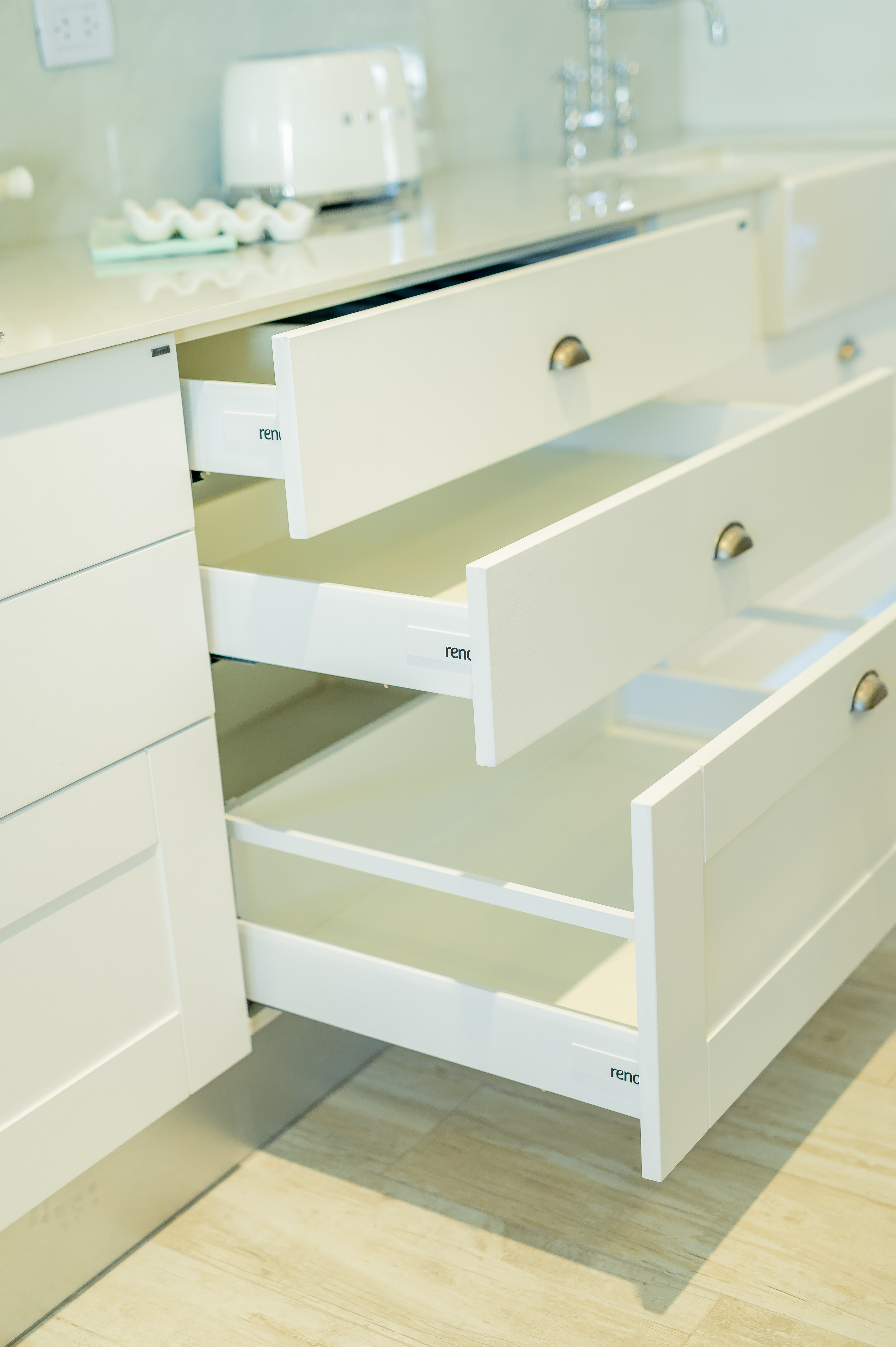 Colonia · Reno Life · PVC blanco texturado
